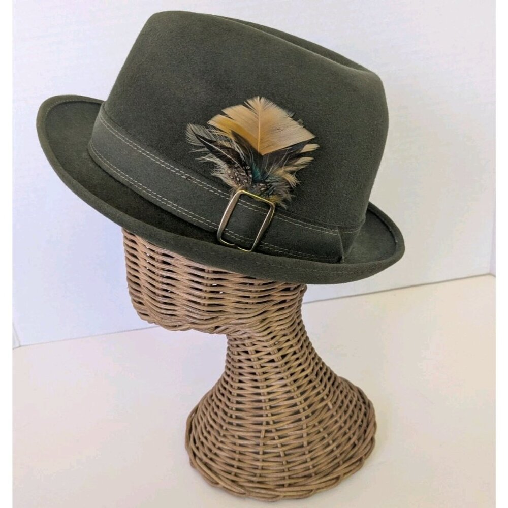 Vintage Biltmore Green Fedora Hat–Size 7 1/4–Classic, Feather Accent, Canada